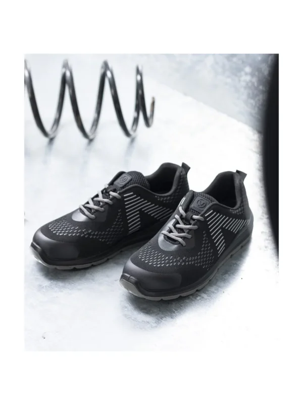 Buty robocze ochronne czarne ARDON® FLYTEX S1P